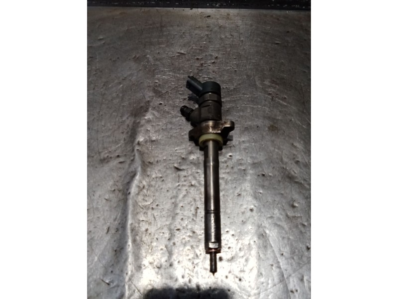 Recambio de inyector para ford focus c-max (dm2) 1.6 tdci referencia OEM IAM 0986435096 BOSCH 