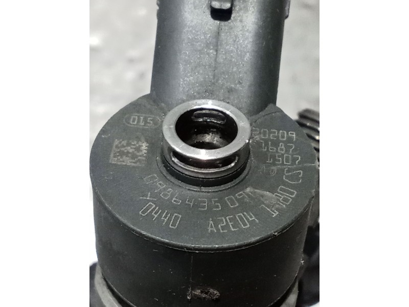 Recambio de inyector para ford focus c-max (dm2) 1.6 tdci referencia OEM IAM 0986435096 BOSCH 