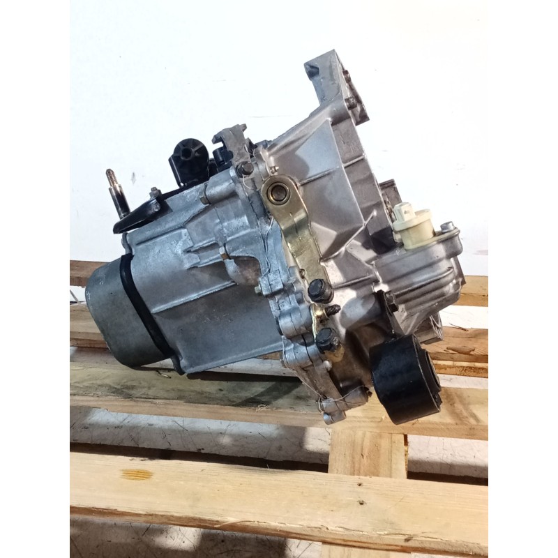 Recambio de caja cambios para citroën saxo (s0, s1) 1.4 vts referencia OEM IAM 20CF11 5V 0004387