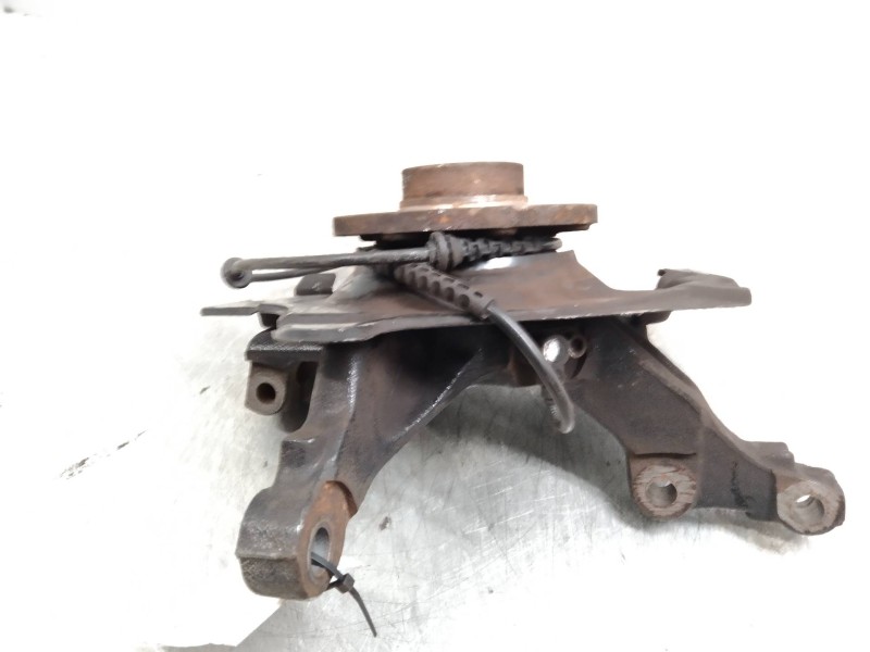 Recambio de mangueta delantera izquierda para opel corsa d 1.2 cat (a 12 xer / ldc) referencia OEM IAM   