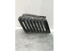 Recambio de rejilla delantera para mitsubishi l200 / triton (ka_t, kb_t) 2.5 di-d 4wd (kb4t) referencia OEM IAM  IZQUIERDA 2005