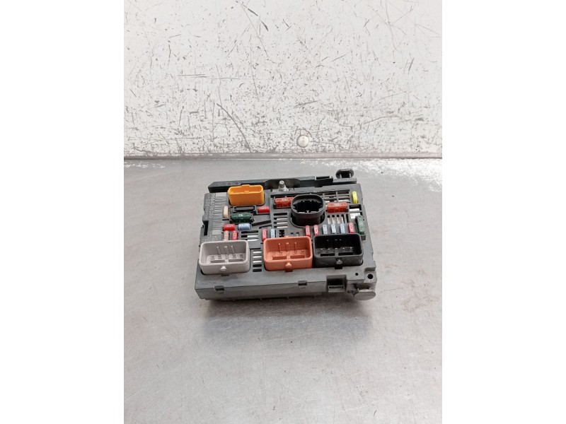 Recambio de caja reles / fusibles para peugeot 308 i (4a_, 4c_) 1.6 16v referencia OEM IAM   