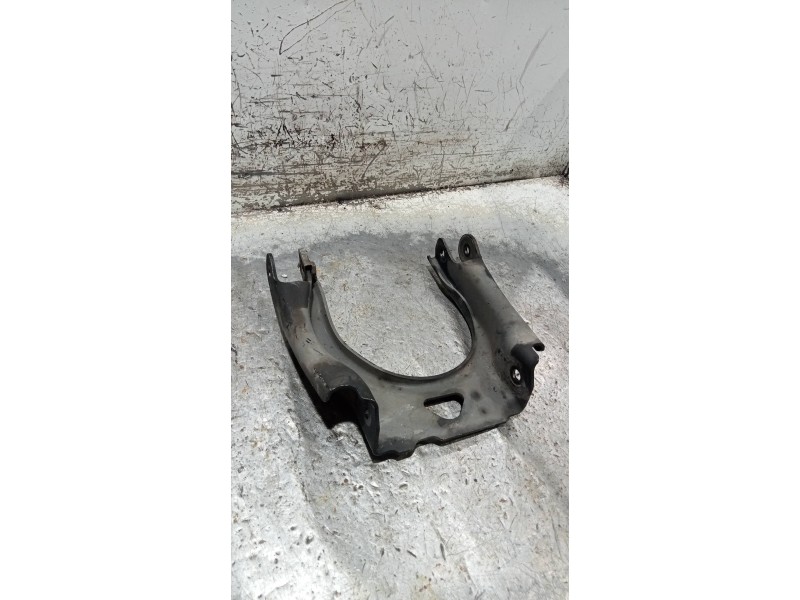Recambio de brazo suspension superior delantero derecho para peugeot 407 st confort pack referencia OEM IAM   