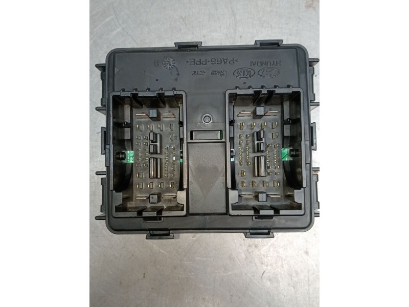 Recambio de caja reles / fusibles para hyundai tucson (tl, tle) 1.6 crdi referencia OEM IAM 91951D7210  2018
