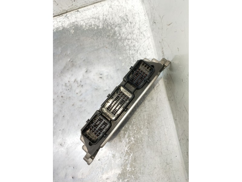 Recambio de centralita motor uce para peugeot 308 i (4a_, 4c_) 1.6 hdi referencia OEM IAM 0281013872 9664843780 1039S20163 EDC13
