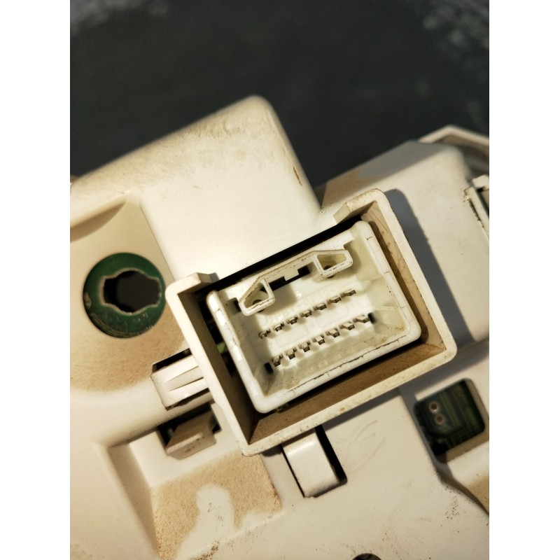 Recambio de cuadro instrumentos para mitsubishi l200 / triton (ka_t, kb_t) 2.5 di-d 4wd (kb4t) referencia OEM IAM 8100A523 A5007