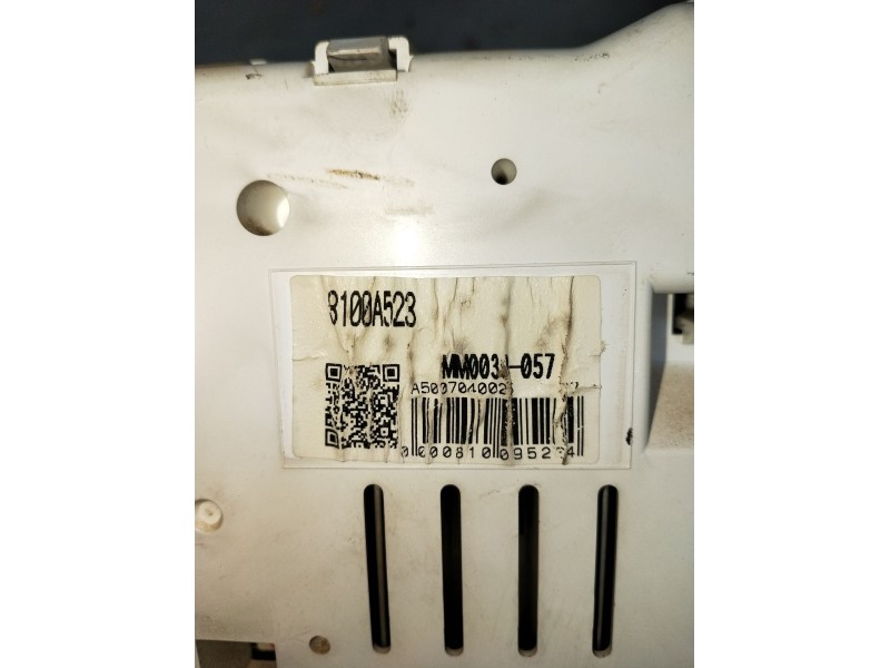 Recambio de cuadro instrumentos para mitsubishi l200 / triton (ka_t, kb_t) 2.5 di-d 4wd (kb4t) referencia OEM IAM 8100A523 A5007