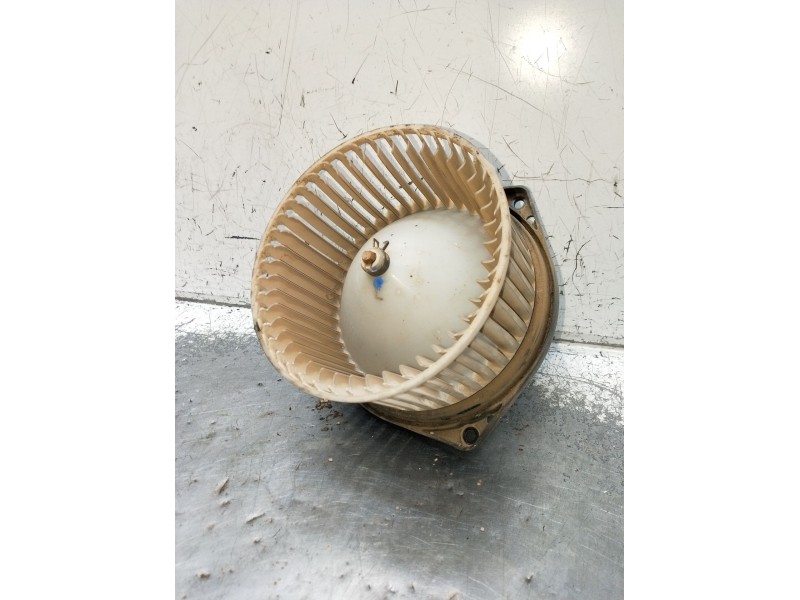 Recambio de motor calefaccion para mitsubishi l200 / triton (ka_t, kb_t) 2.5 di-d 4wd (kb4t) referencia OEM IAM   2005