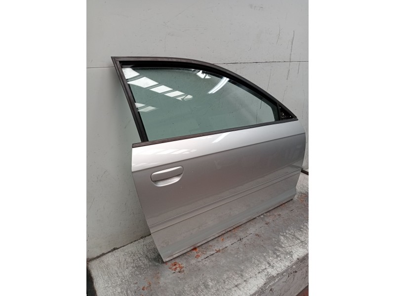 Recambio de puerta delantera derecha para audi a3 (8p1) 2.0 tdi 16v referencia OEM IAM   