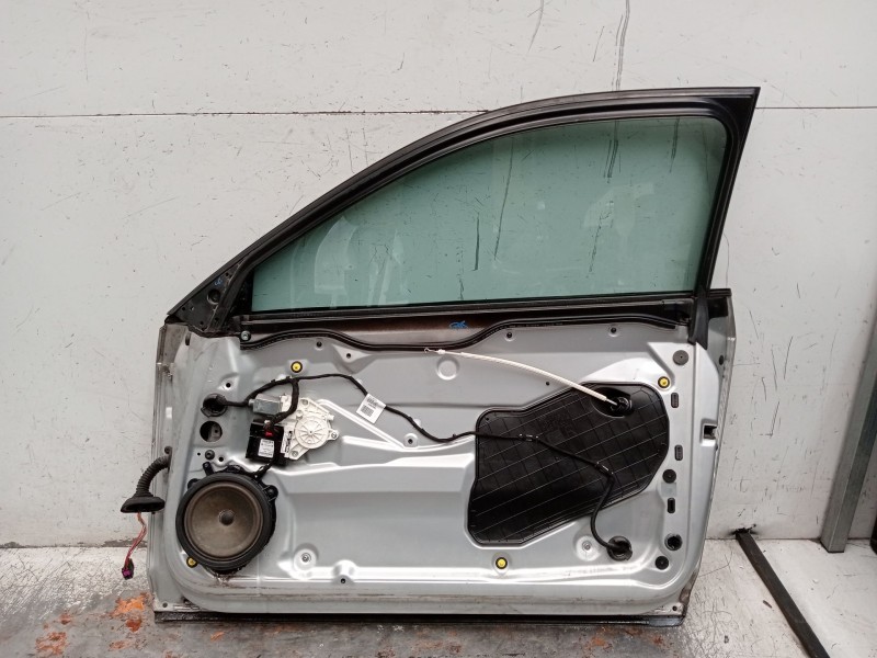 Recambio de puerta delantera derecha para audi a3 (8p1) 2.0 tdi 16v referencia OEM IAM   