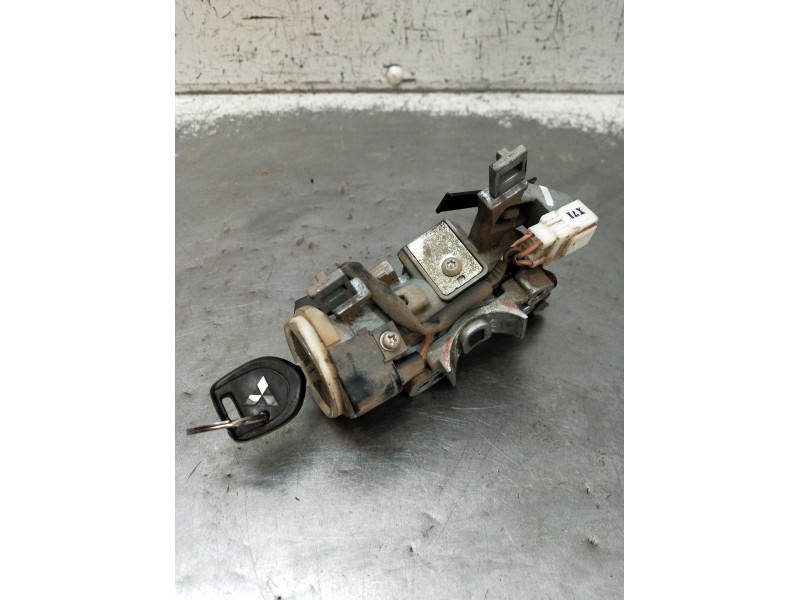 Recambio de conmutador de arranque para mitsubishi l200 / triton (ka_t, kb_t) 2.5 di-d 4wd (kb4t) referencia OEM IAM 3811730004 