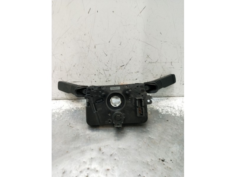 Recambio de mando luces para opel zafira / zafira family b (a05) 1.9 cdti (m75) referencia OEM IAM 13177916 498990969 2005