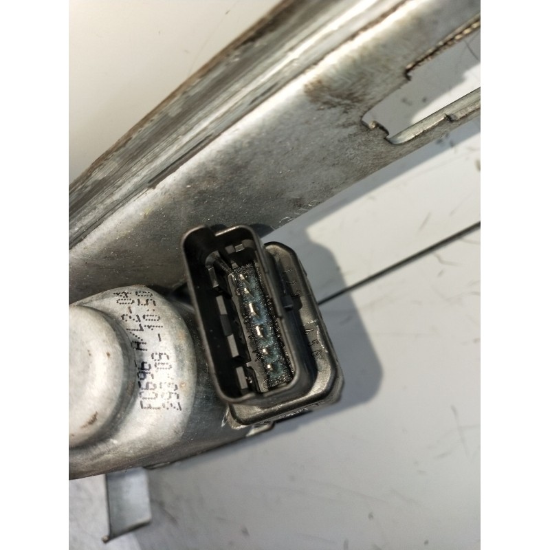 Recambio de elevalunas delantero derecho para renault grand scénic ii (jm0/1_) 1.5 dci (jm1e) referencia OEM IAM 440726J4 5P 