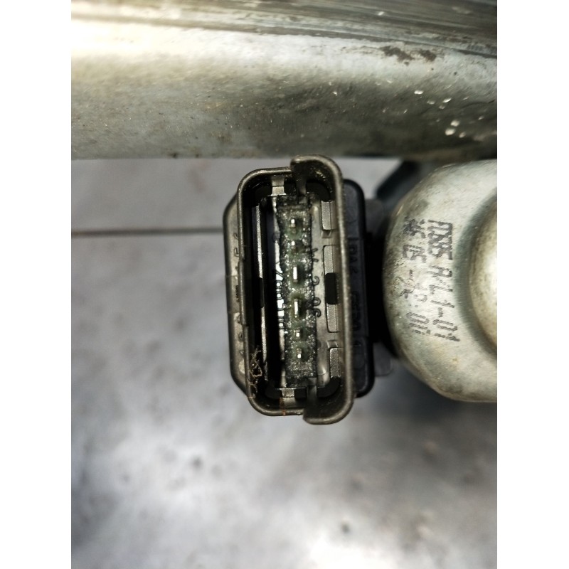 Recambio de elevalunas delantero izquierdo para renault scénic ii (jm0/1_) 1.5 dci (jm1e, jm16) referencia OEM IAM  5P 