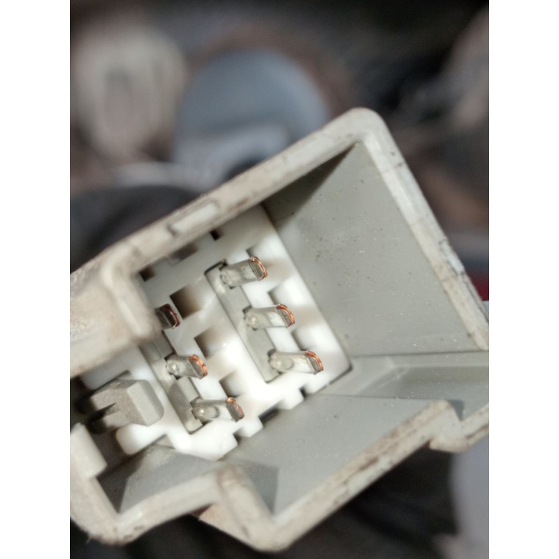 Recambio de piloto trasero derecho para ford transit connect v408 furgoneta/monovolumen 1.5 tdci referencia OEM IAM DT1113404AD 