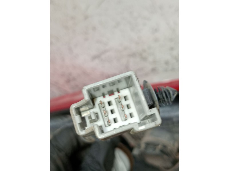Recambio de piloto trasero izquierdo para ford transit connect v408 furgoneta/monovolumen 1.5 tdci referencia OEM IAM DT1113405A