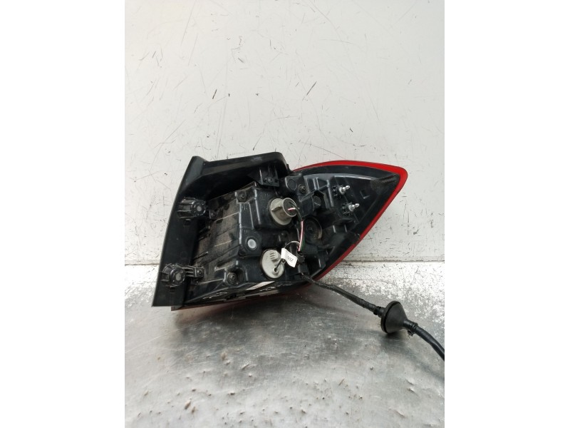 Recambio de piloto trasero izquierdo para hyundai i30 (pde, pd, pden) 1.0 t-gdi referencia OEM IAM 92401G4000  2016