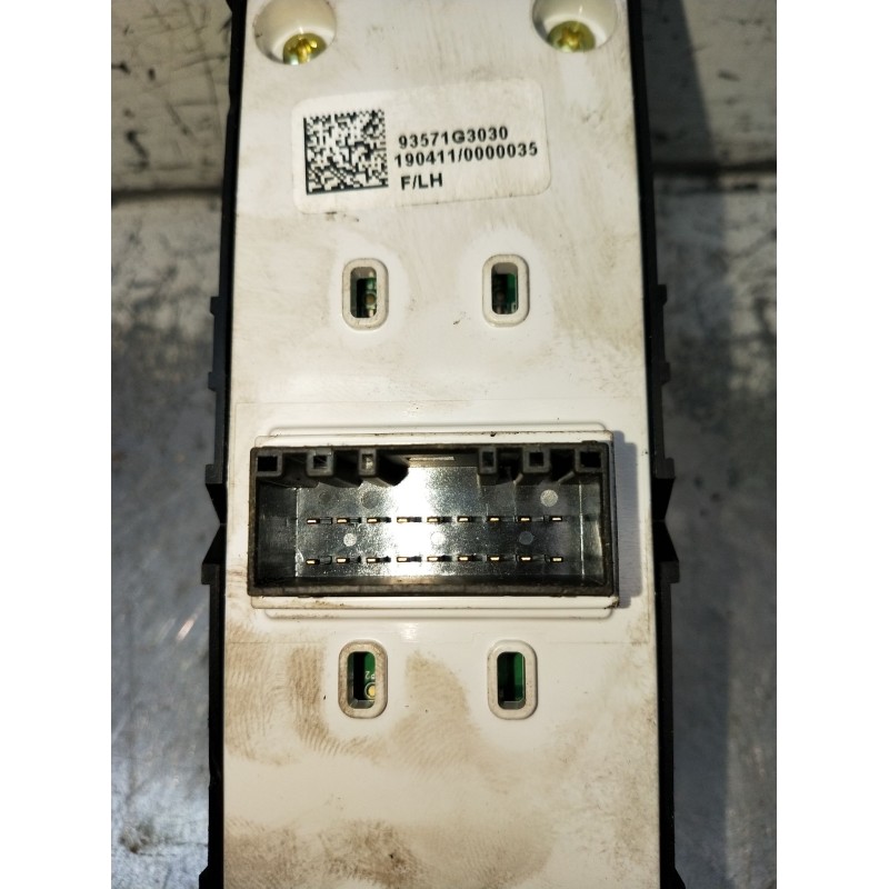 Recambio de mando elevalunas delantero izquierdo para hyundai i30 (pde, pd, pden) 1.0 t-gdi referencia OEM IAM 93571G3030 5P 201