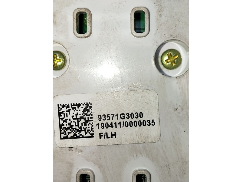 Recambio de mando elevalunas delantero izquierdo para hyundai i30 (pde, pd, pden) 1.0 t-gdi referencia OEM IAM 93571G3030 5P 201
