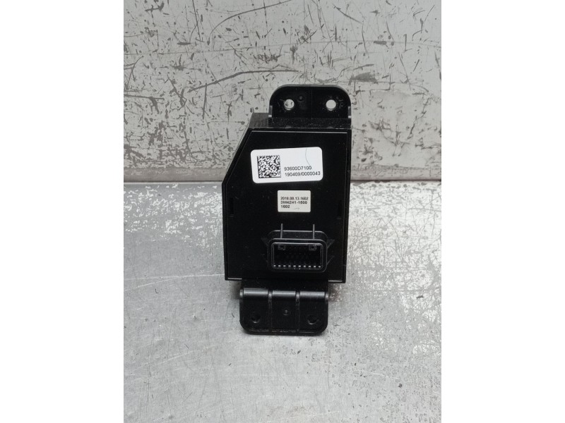 Recambio de mando multifuncion para hyundai tucson (tl, tle) 1.6 crdi referencia OEM IAM 3M42H11500 93600D7100 2018