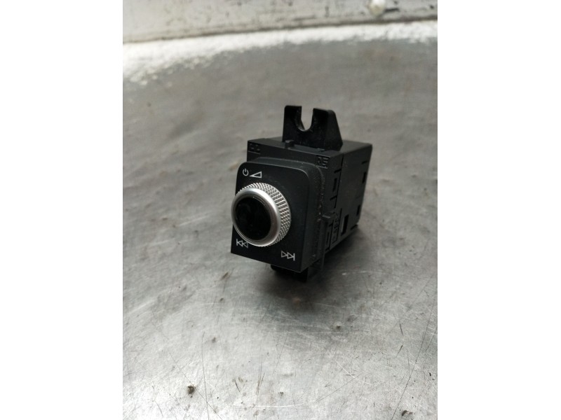 Recambio de mando multifuncion para audi q5 van (fyb, fyg) 3.0 tdi quattro referencia OEM IAM 80B919616 03S0108 2016