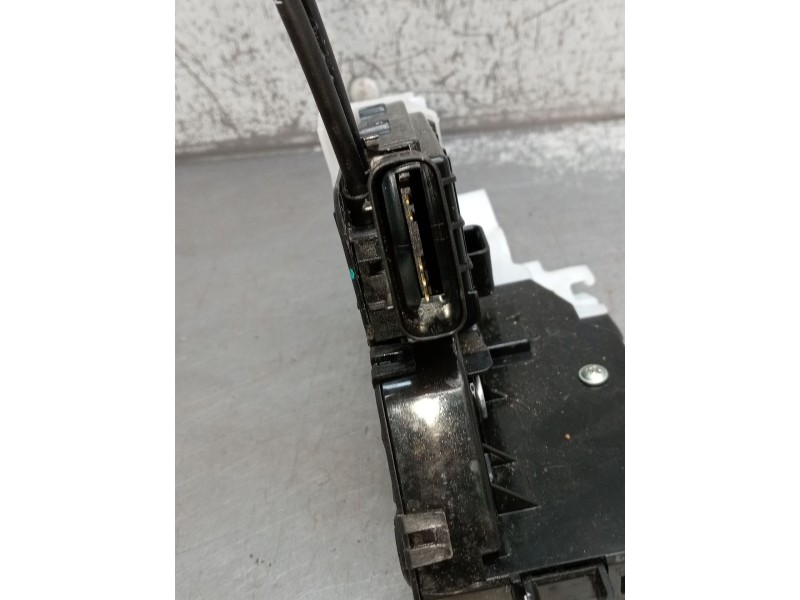 Recambio de motor cierre centralizado trasero izquierdo para hyundai tucson (tl, tle) 1.6 crdi referencia OEM IAM   