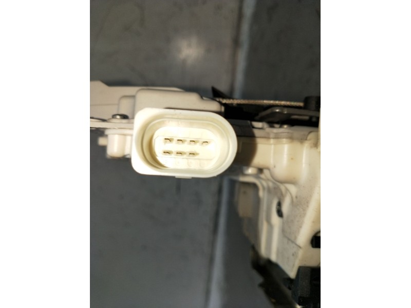 Recambio de motor cierre centralizado delantero derecho para audi a4 b8 (8k2) 2.0 tdi referencia OEM IAM 8J1837016A 5P 2008