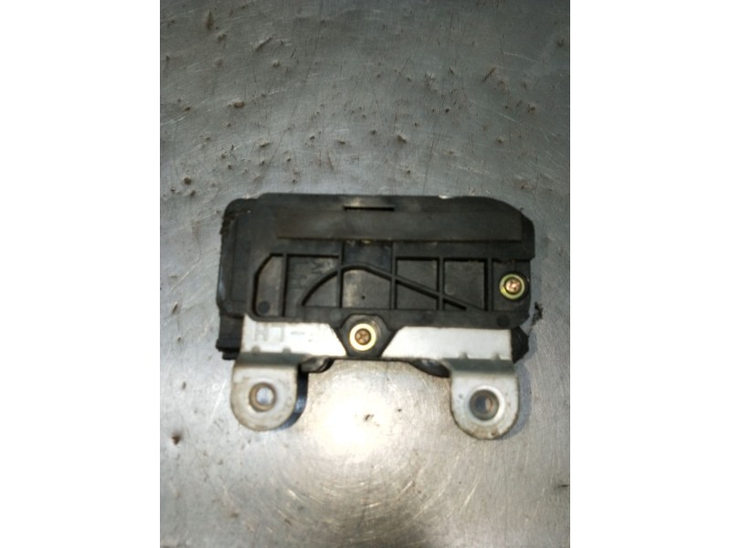 Recambio de motor cierre centralizado delantero izquierdo para hyundai h-1 furgoneta (a1) 2.5 crdi referencia OEM IAM 957304A050