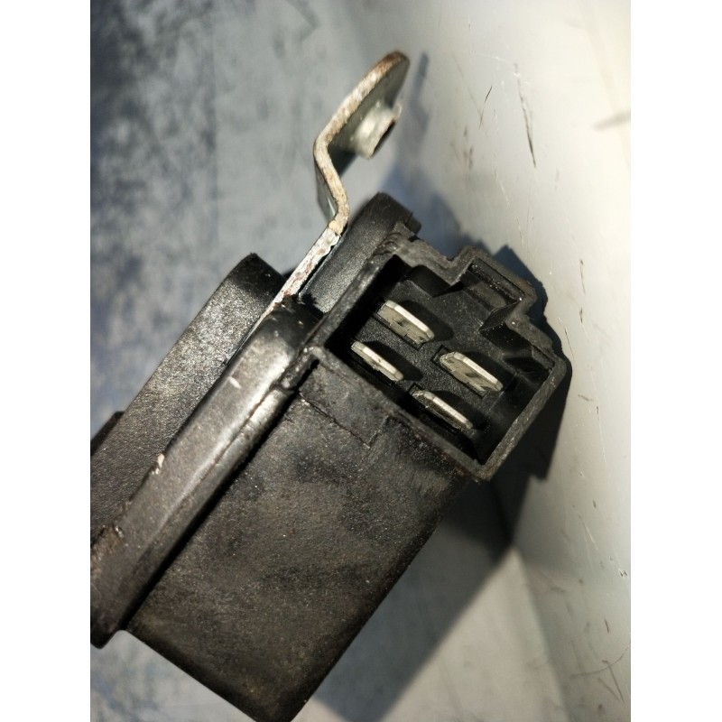 Recambio de motor cierre centralizado delantero izquierdo para hyundai h-1 furgoneta (a1) 2.5 crdi referencia OEM IAM 957304A050
