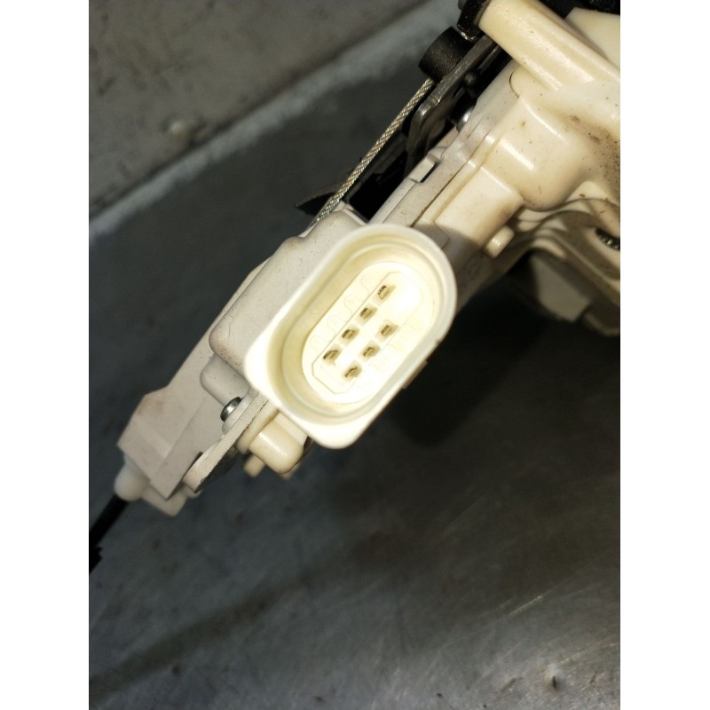 Recambio de motor cierre centralizado trasero derecho para audi a4 b8 (8k2) 2.0 tdi referencia OEM IAM 8K0839016 5P 2008