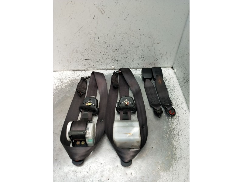 Recambio de juego cinturones trasero para hyundai h-1 furgoneta (a1) 2.5 crdi referencia OEM IAM  5P 2003