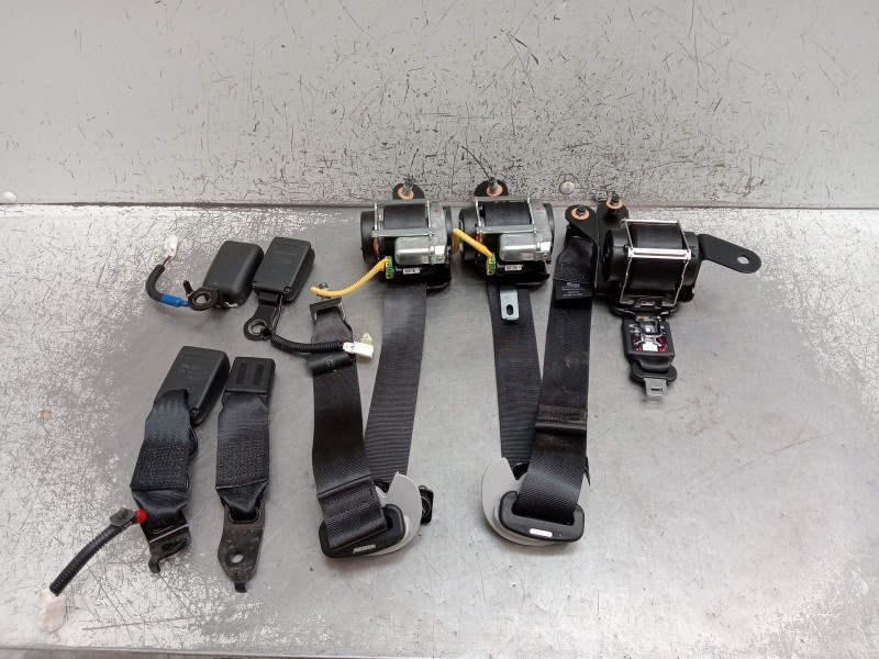 Recambio de juego cinturones trasero para hyundai tucson (tl, tle) 1.6 crdi referencia OEM IAM   