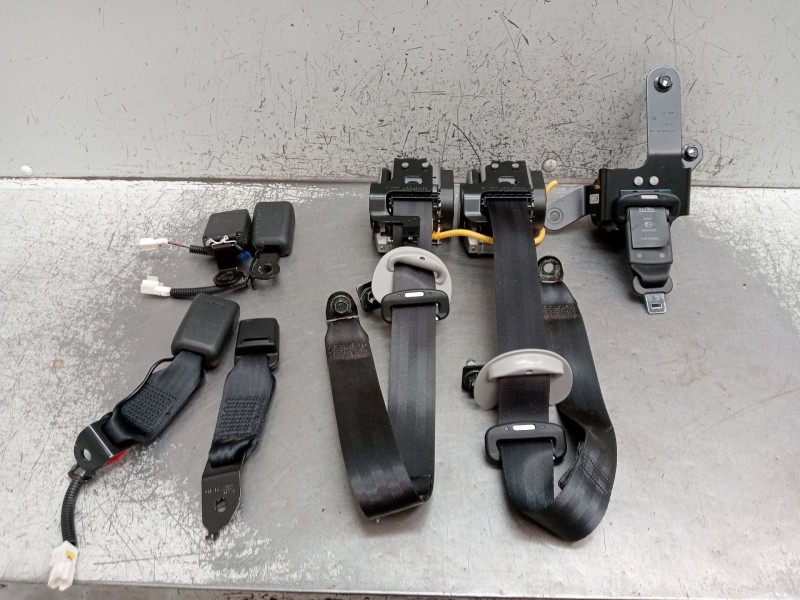 Recambio de juego cinturones trasero para hyundai tucson (tl, tle) 1.6 crdi referencia OEM IAM   