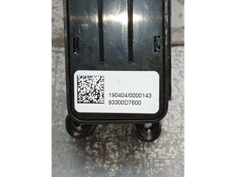 Recambio de mando multifuncion para hyundai tucson (tl, tle) 1.6 crdi referencia OEM IAM 93300D7600  