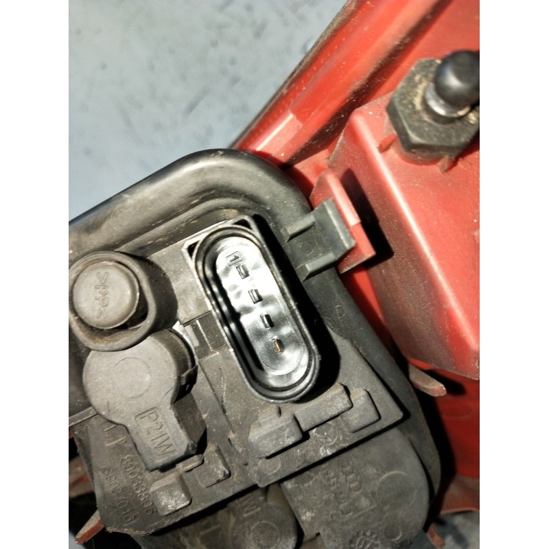 Recambio de piloto trasero izquierdo para audi a6 c6 avant (4f5) 3.0 tdi quattro referencia OEM IAM   2004