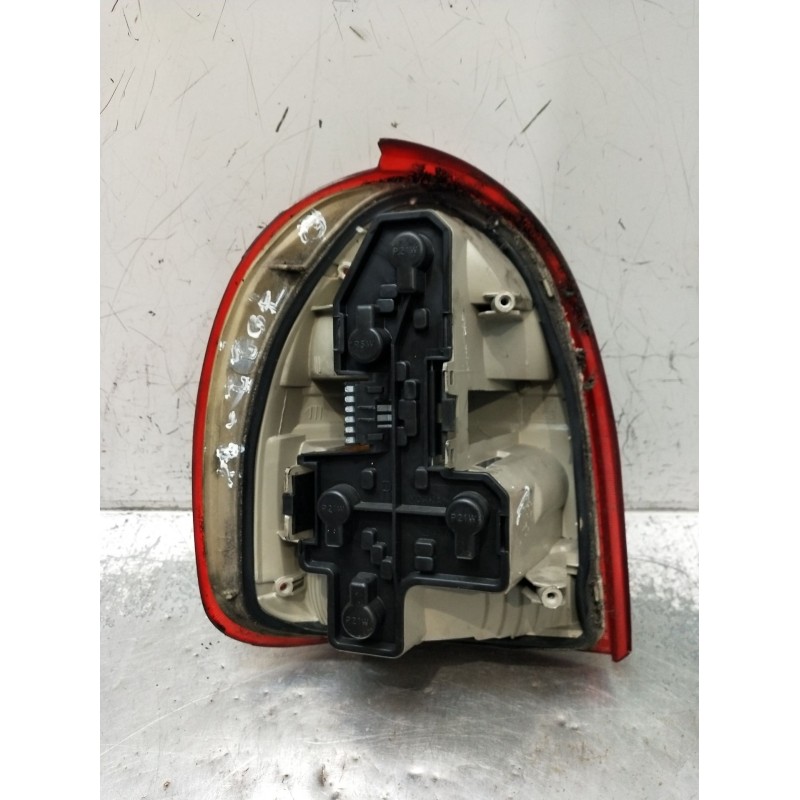 Recambio de piloto trasero derecho para opel corsa b (s93) 1.4 i (f08, f68, m68) referencia OEM IAM   