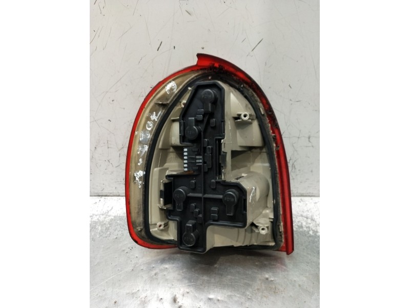Recambio de piloto trasero derecho para opel corsa b (s93) 1.4 i (f08, f68, m68) referencia OEM IAM   