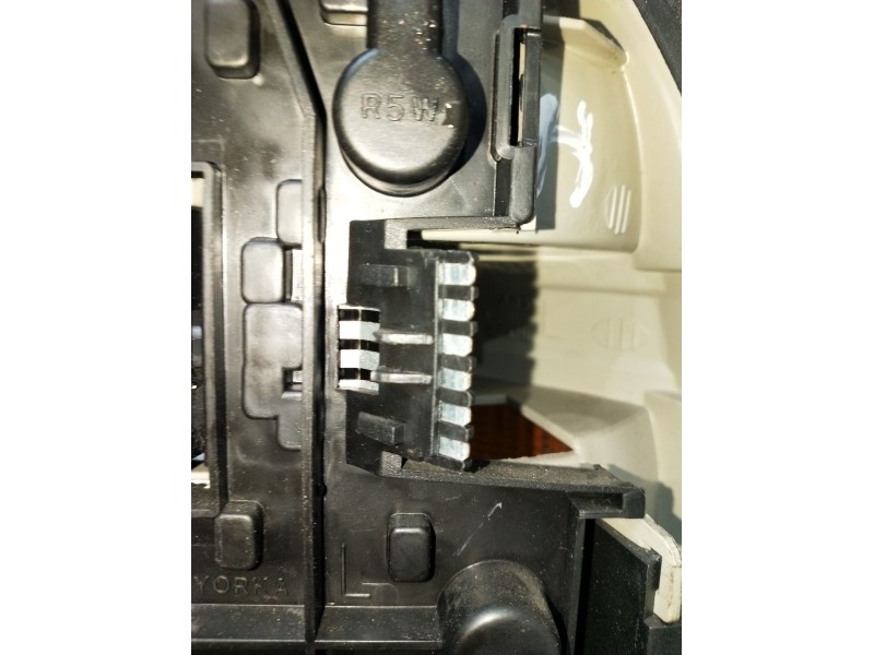 Recambio de piloto trasero izquierdo para opel corsa b (s93) 1.4 i (f08, f68, m68) referencia OEM IAM   