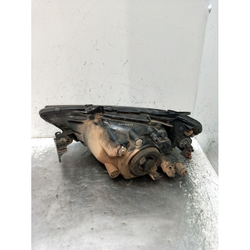 Recambio de faro derecho para mitsubishi l200 / triton (ka_t, kb_t) 2.5 di-d 4wd (kb4t) referencia OEM IAM  FAO PARA PULIR 2005