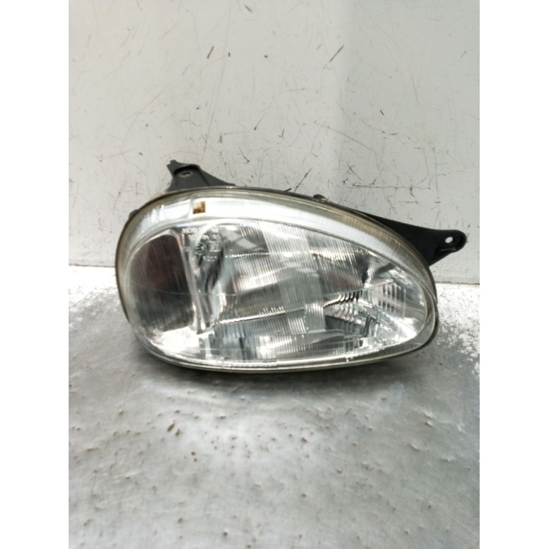 Recambio de faro derecho para opel corsa b (s93) 1.4 i (f08, f68, m68) referencia OEM IAM 90444785 67625245 