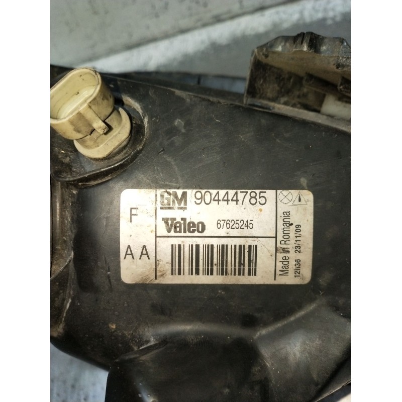 Recambio de faro derecho para opel corsa b (s93) 1.4 i (f08, f68, m68) referencia OEM IAM 90444785 67625245 