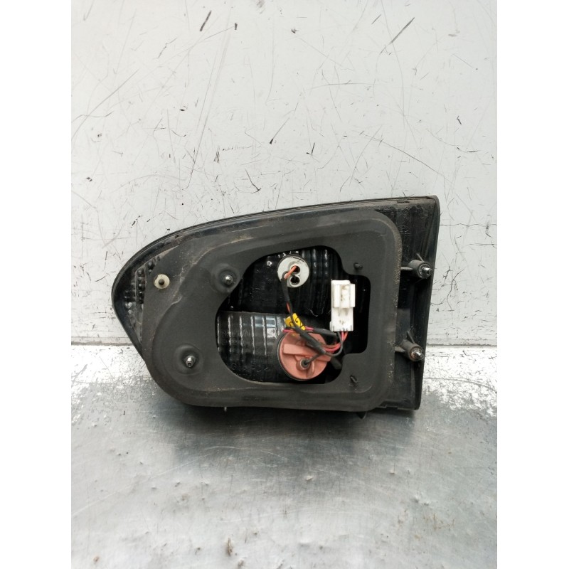 Recambio de piloto trasero izquierdo interior para hyundai h-1 furgoneta (a1) 2.5 crdi referencia OEM IAM   