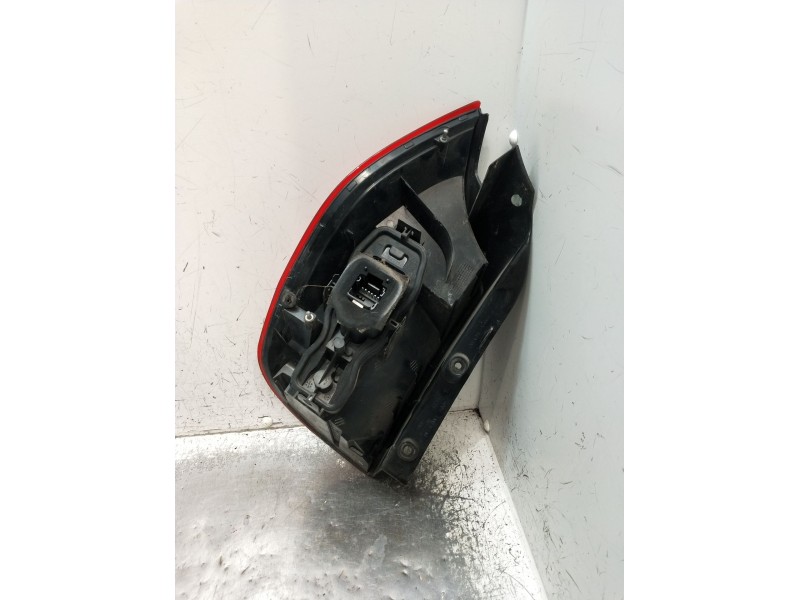 Recambio de piloto trasero derecho para renault grand scénic ii (jm0/1_) 1.5 dci (jm1e) referencia OEM IAM   