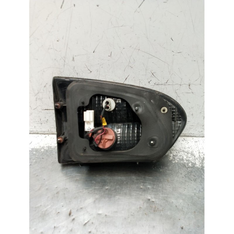 Recambio de piloto trasero derecho interior para hyundai h-1 furgoneta (a1) 2.5 crdi referencia OEM IAM   