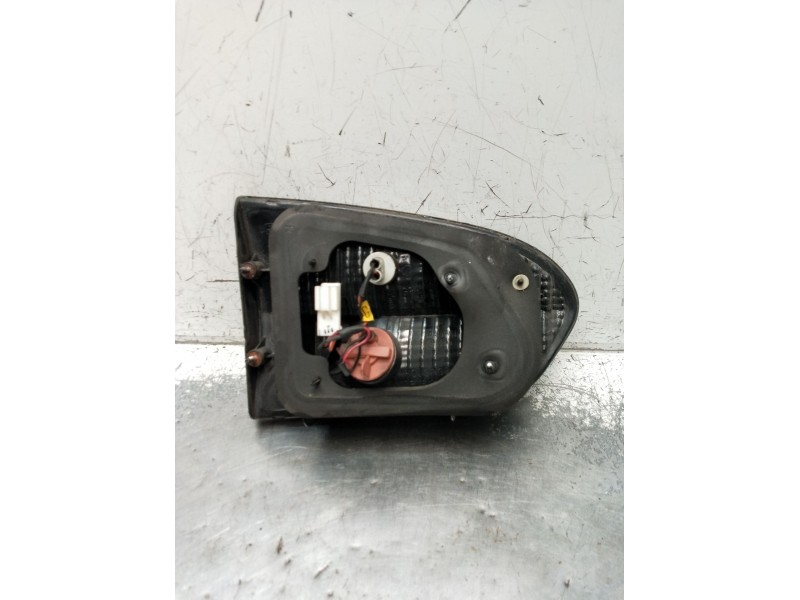 Recambio de piloto trasero derecho interior para hyundai h-1 furgoneta (a1) 2.5 crdi referencia OEM IAM   
