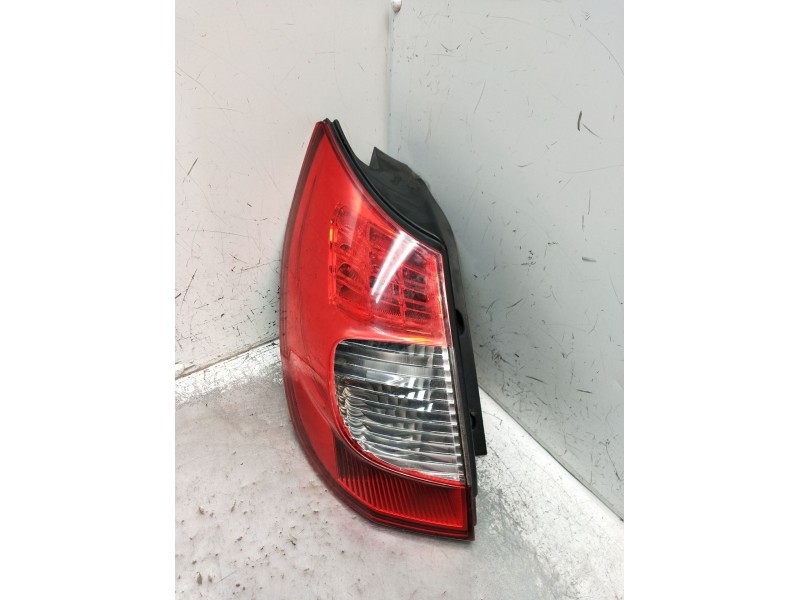 Recambio de piloto trasero izquierdo para renault scénic ii (jm0/1_) 1.5 dci (jm1e, jm16) referencia OEM IAM   