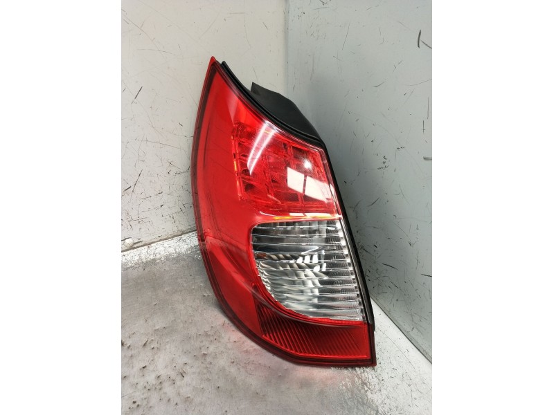 Recambio de piloto trasero izquierdo para renault scénic ii (jm0/1_) 1.4 (jm0b, jm0h, jm1a) referencia OEM IAM   