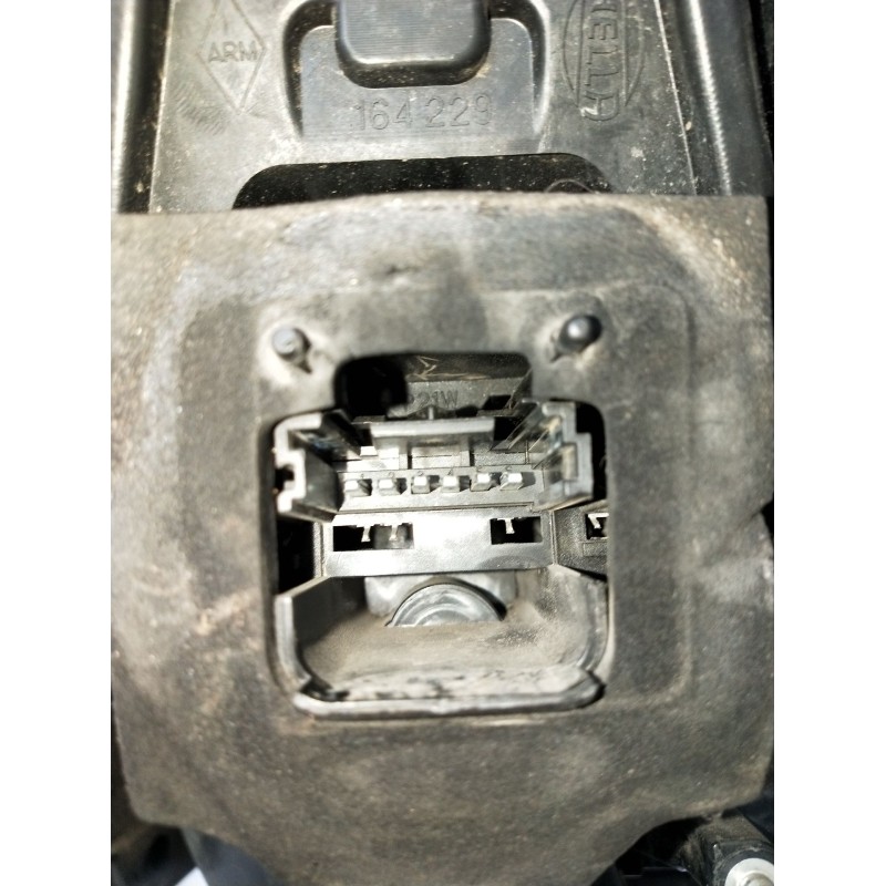 Recambio de piloto trasero izquierdo para renault scénic ii (jm0/1_) 1.4 (jm0b, jm0h, jm1a) referencia OEM IAM   