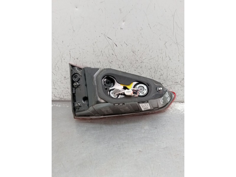 Recambio de piloto trasero derecho interior para hyundai tucson (tl, tle) 1.6 crdi referencia OEM IAM   