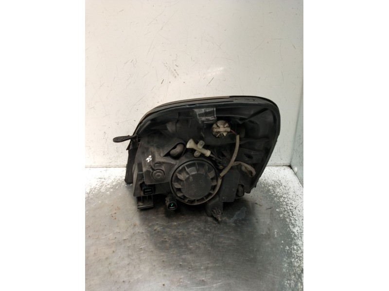 Recambio de faro derecho para hyundai h-1 furgoneta (a1) 2.5 crdi referencia OEM IAM   2003